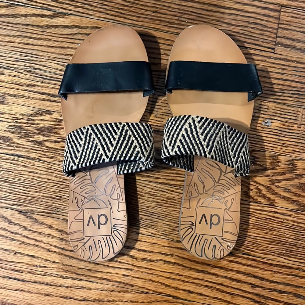 DV Sandals